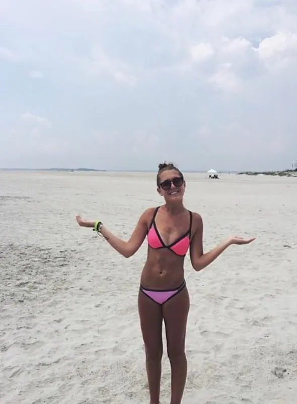 Gradual bimbofication over the years