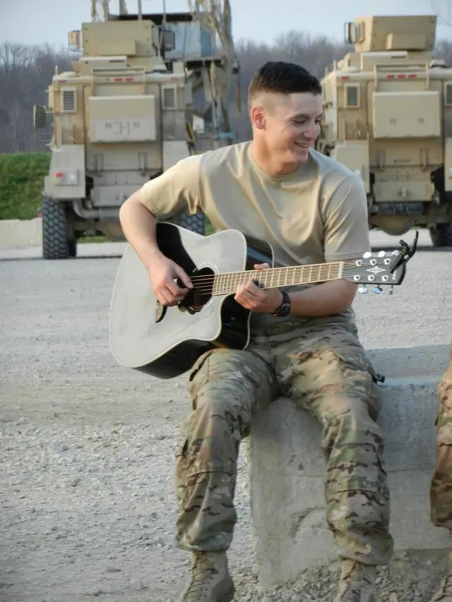 Pre-BB Cameron with short hair, military days etc