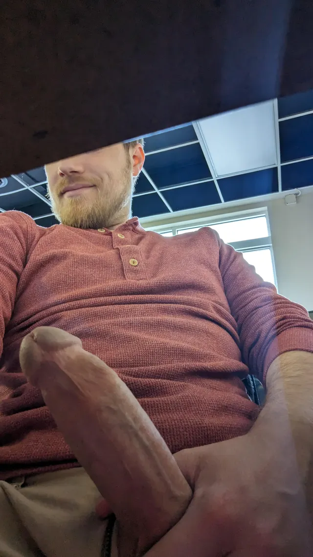 You can swipe to see me get brave taking my picture while I'm at the office lol