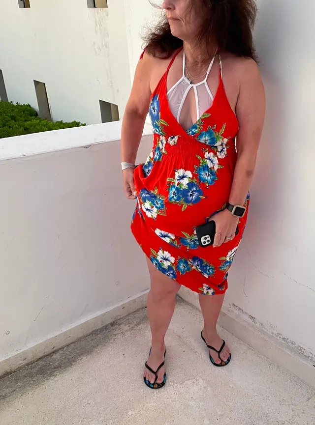 (F-54) I have my flaws...a mom-bod. Would you still fuck me?