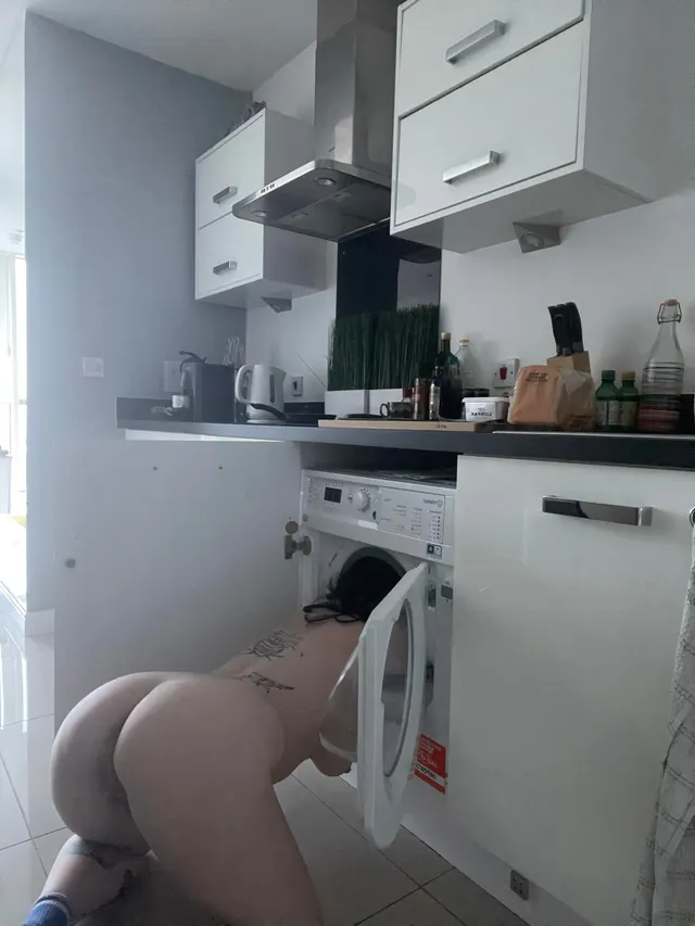 Help I’m stuck I have a gig to get to