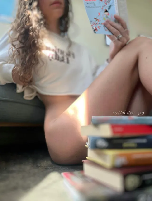 Too com[f]ortable reading to bother with panties