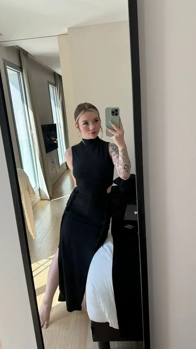 classy or nude and sassy