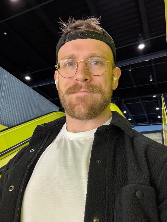 Very flattered(??) someone posted a pic of me, but here’s a selfie dump to “prove” I’m me and they’re not. Don’t get scammed!