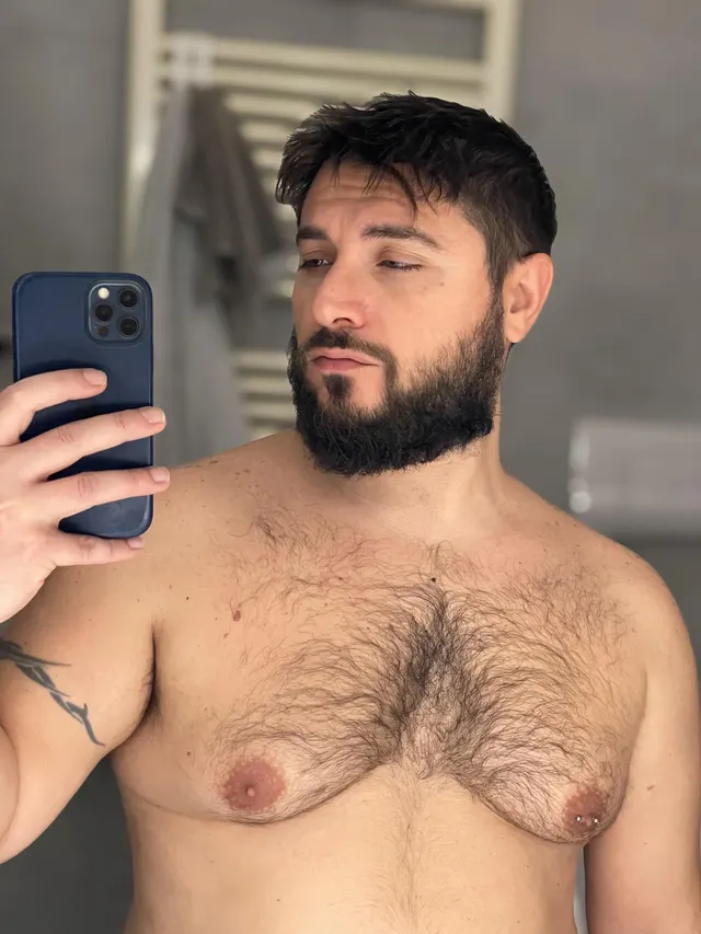 Hello everyone! I’m new here, please be kind :-)