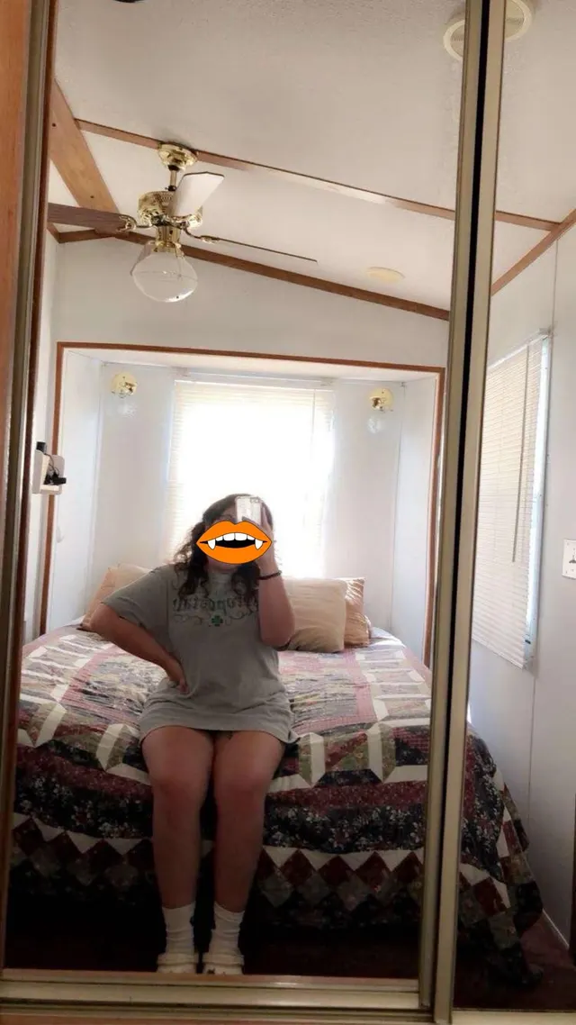 almost looks mophed😅