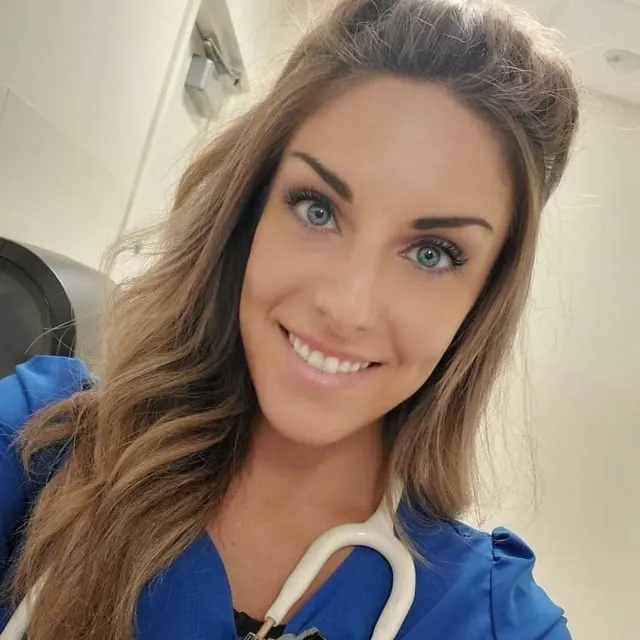 If a married woman with kids like me offered you sex without making you feel attached, how would you respond?