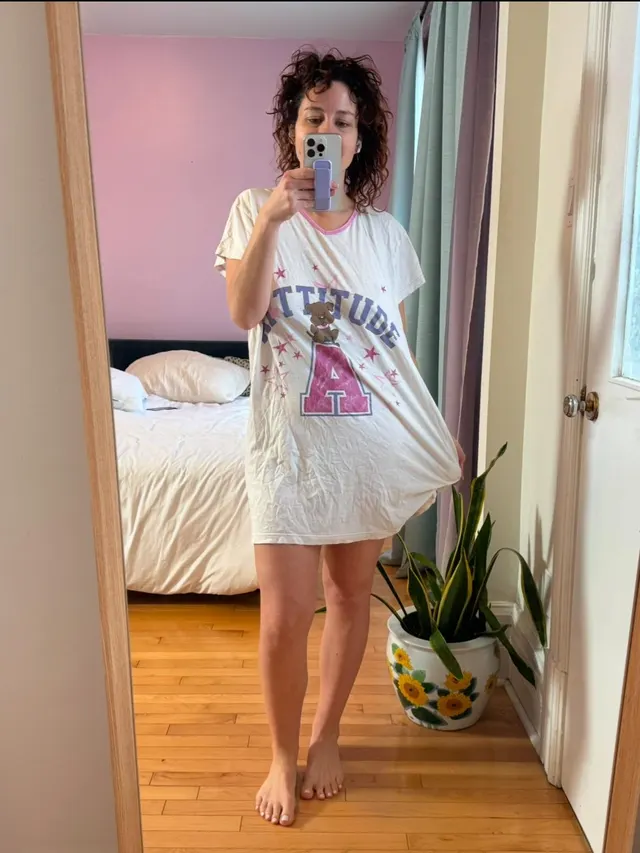 Mombod in and out of a 30 year old tshirt!