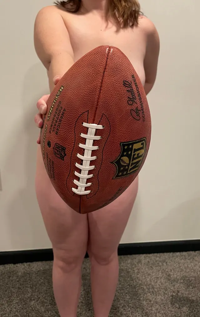 Who wants to play?! Go Birds! 😉😜🦅