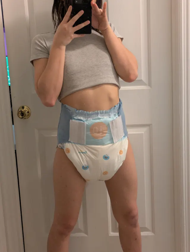 Oh noooo, a wich cast a shrinking spell on me, whatever shall I do :3