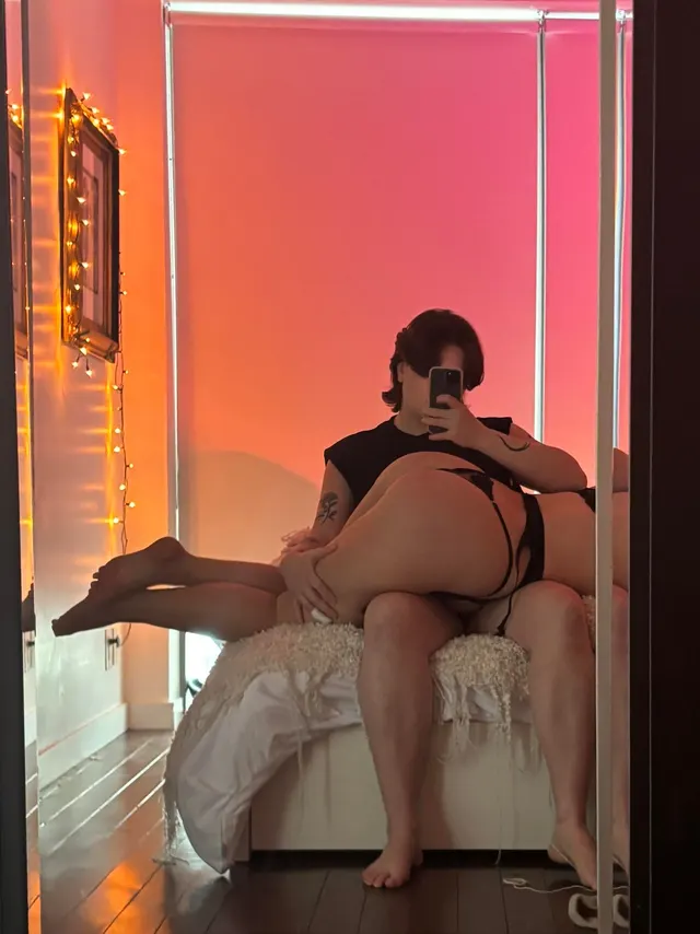 Spicy lesbian couple 🌶️🤭