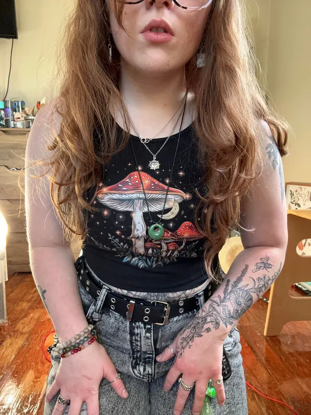 Would you like to see what’s underneath? >>