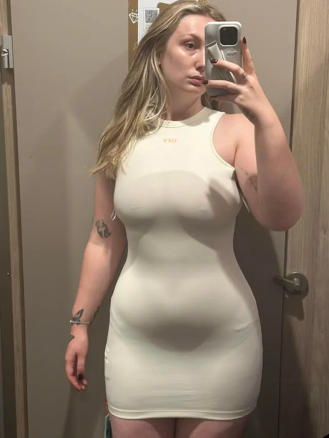 Thick white girl at your service