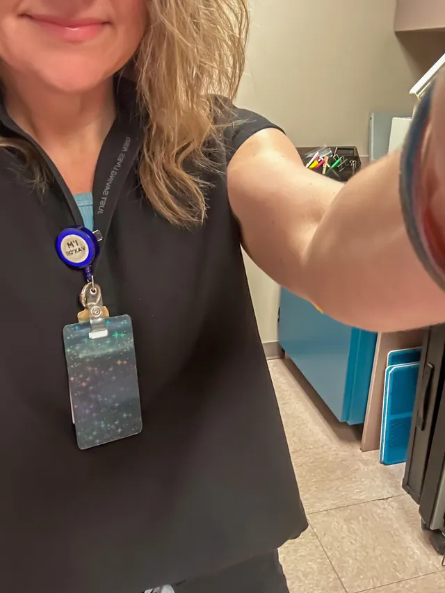 Even though I’m super busy, I always have time for a few pics ;)