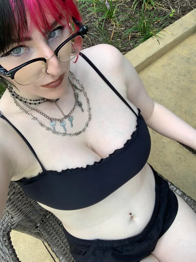 Risky hotel pool flash ;p