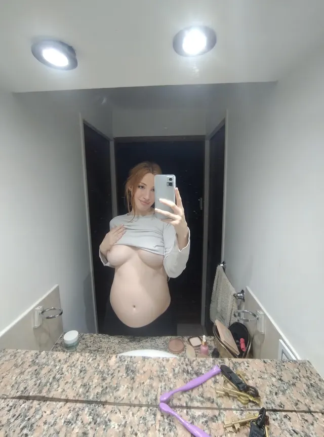 Am I a cutie 🥰 pregnant? 23F