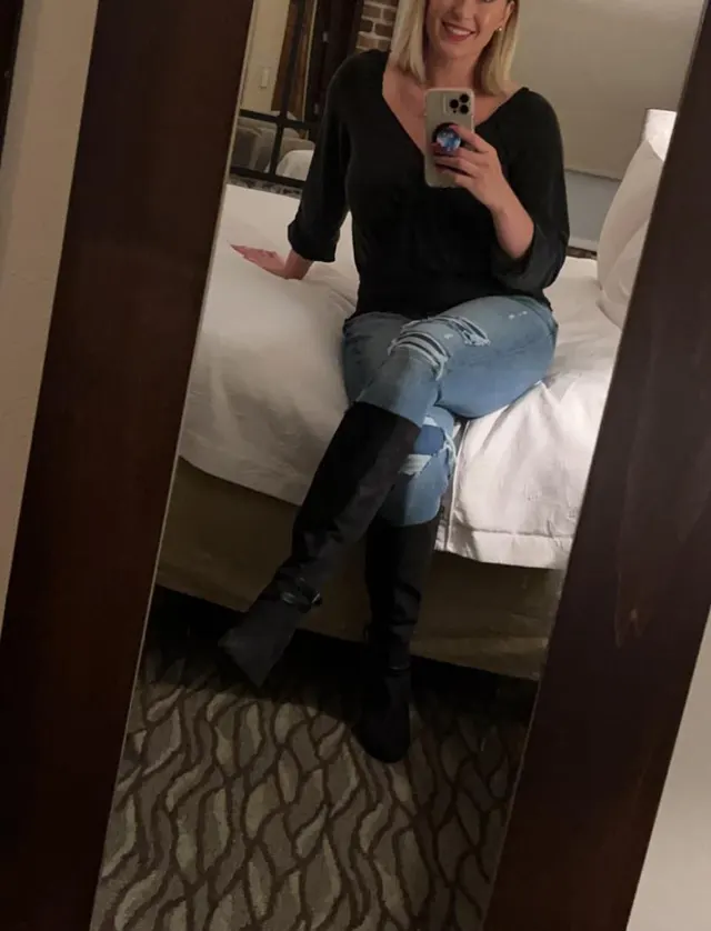 hiiiiii!!!!!! hehe, just wanna show off my progress from when i was just getting started to now :) <3