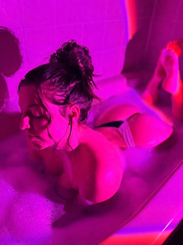 I love bubble baths hby