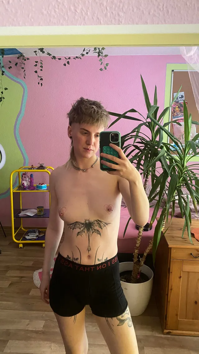 Swipe to undress 💋