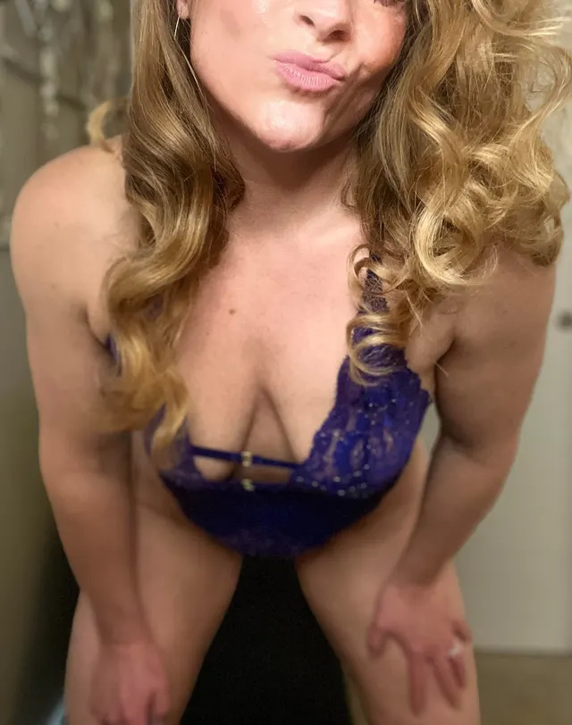 Love this dark blue lingerie