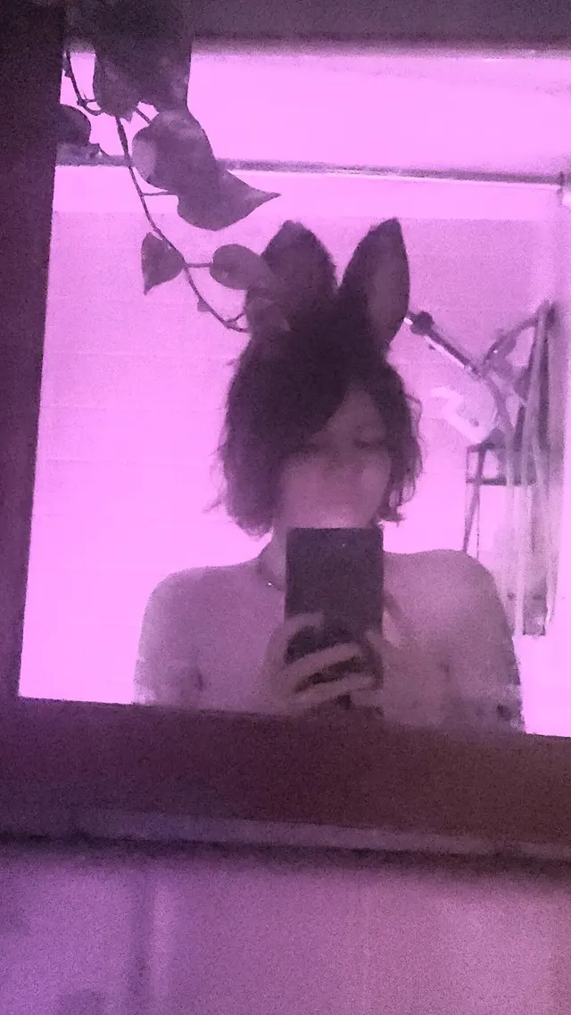 swipe to see bnuuy tiddies 🐇