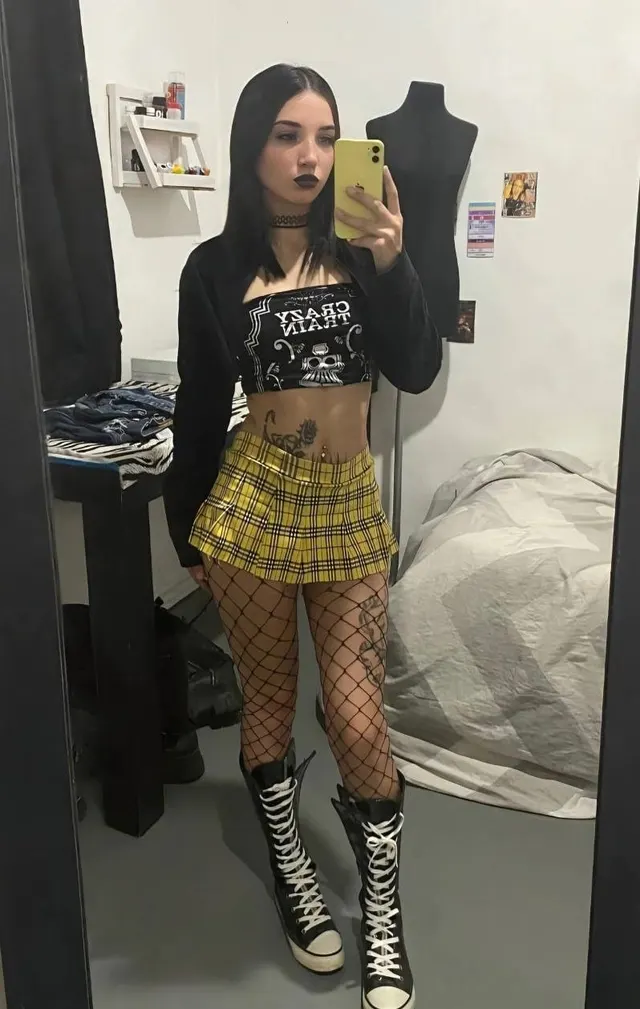 clean mirror dirty bitch