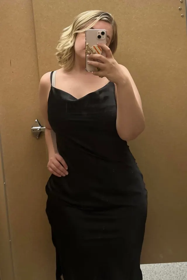 I thought black was slimming… guess not 😅