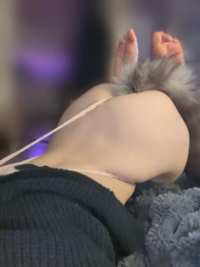 The first time I broke my panty in a wedgie, and it was when I wore my plug with it 🫣🫣⁄⁠(⁠⁄⁠ ⁠⁄⁠•⁠⁄⁠-⁠⁄⁠•⁠⁄⁠ ⁠⁄⁠)⁠⁄ look at that red mark !