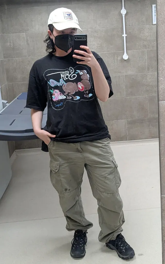 Swipe to get me in bed ;)