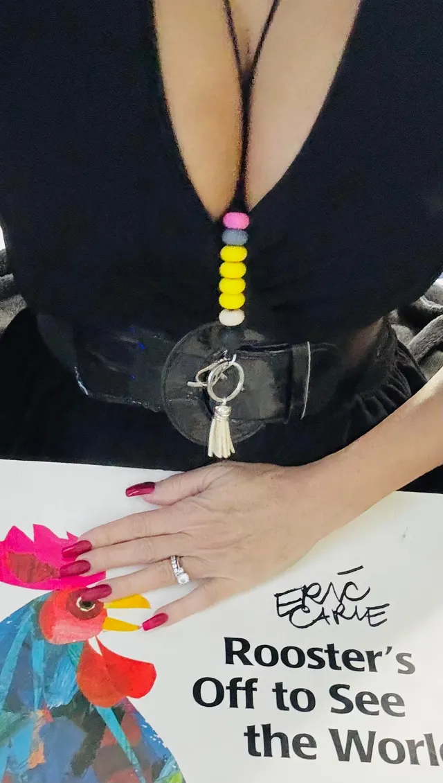 Everyone seems extra horny today (mrs)