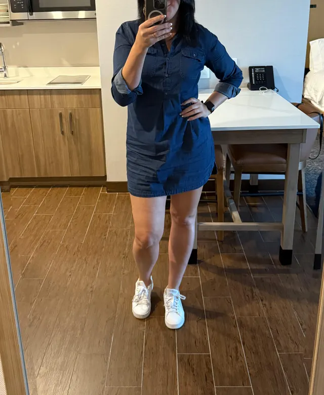 A casual 46yr old mombod ready for date day. I left my panties home.