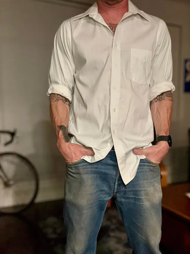 Are older guys with tattoos still “hot” [49]