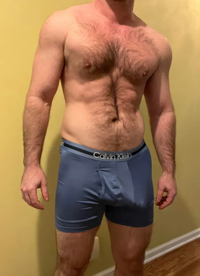 You like hairy dads with big dicks?