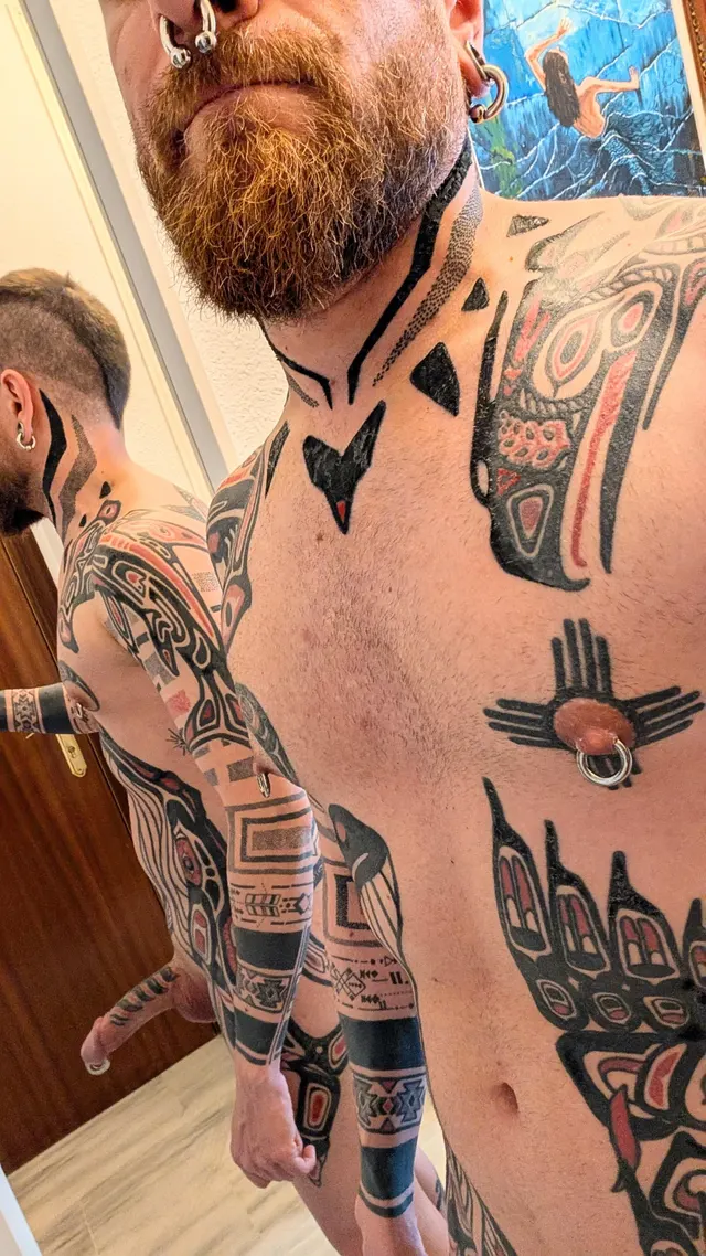 New neck tattoo is healing awesomely!