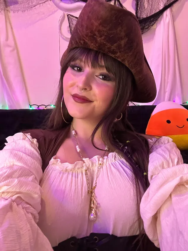 Swipe for ( •-• Y •-• )