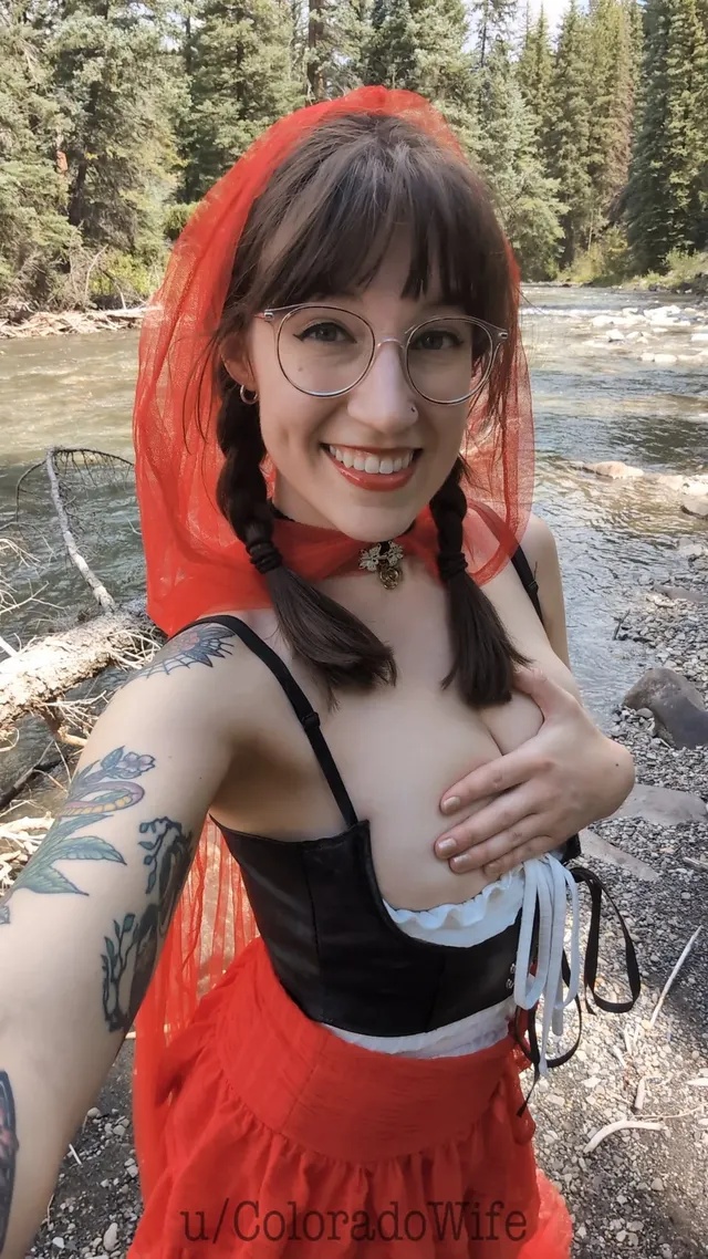 Little Red Riding Hood definitely had bangs