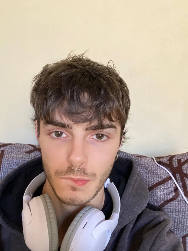 first time showing face on reddit.. does my face matches my cock?