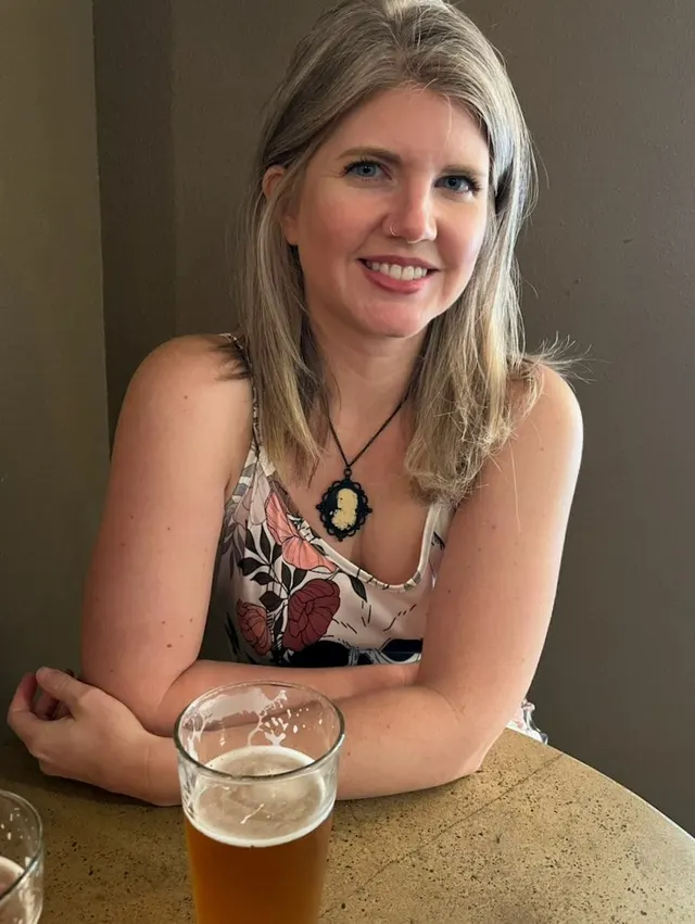 A bit shy but here’s my 1984 mom body