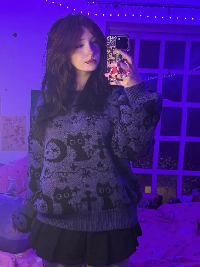 swipe to undress me :)