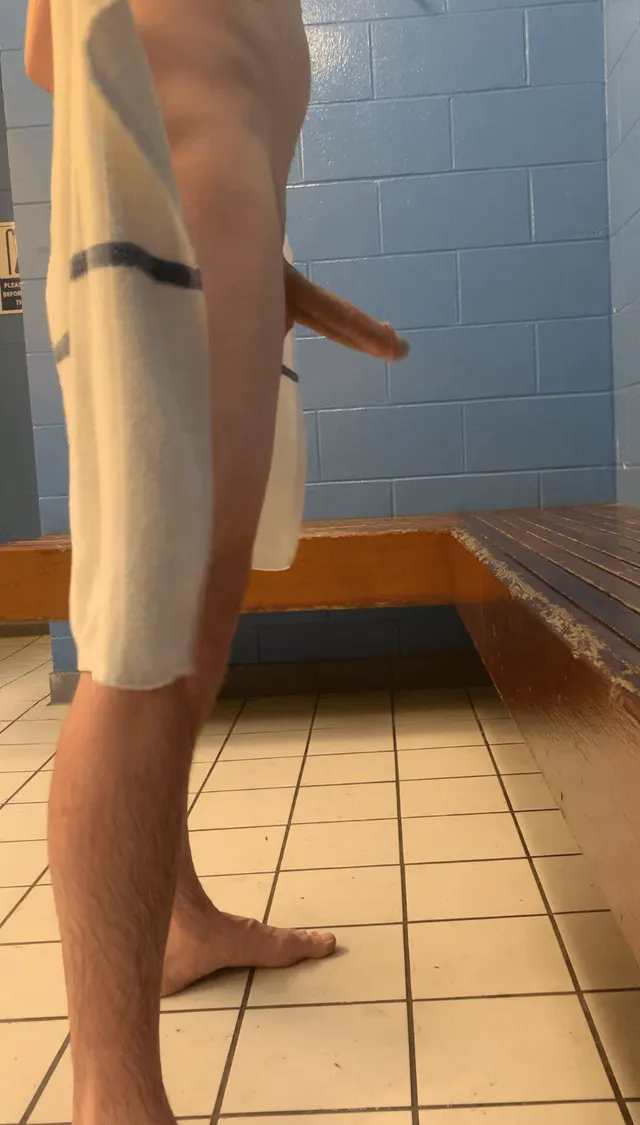 Got a boner while changing in the pool lockerroom, I got some stares...