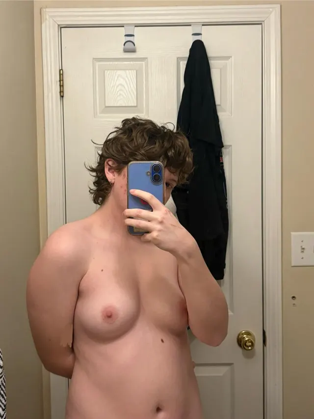 pre shower tit pic