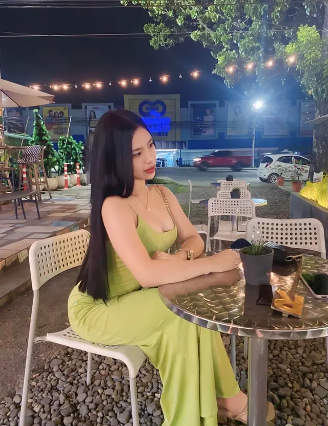 4’11” Asian Before and After