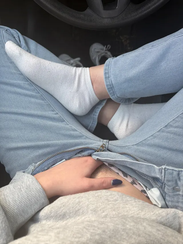 I make my own lip gloss 🫦💦