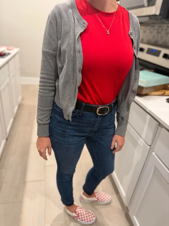 I’ve been getting dm from “cubs”, I know I’m a mid 30s teacher, but I don’t know what to say, that’s a new term for me