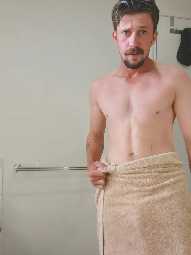 POV: you told me to lose the towl 🥴