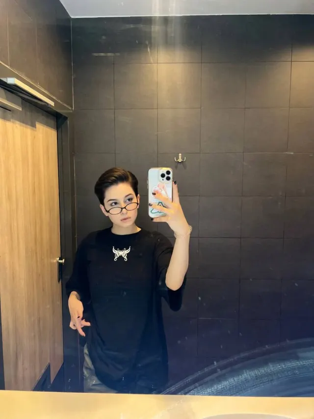 clothed vs unclothed