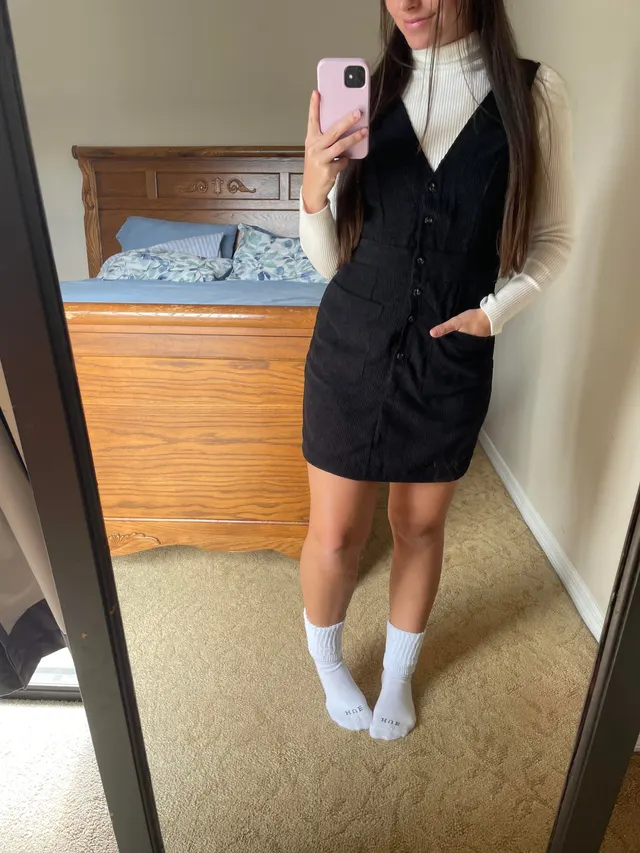 Swipe to undress me 😇