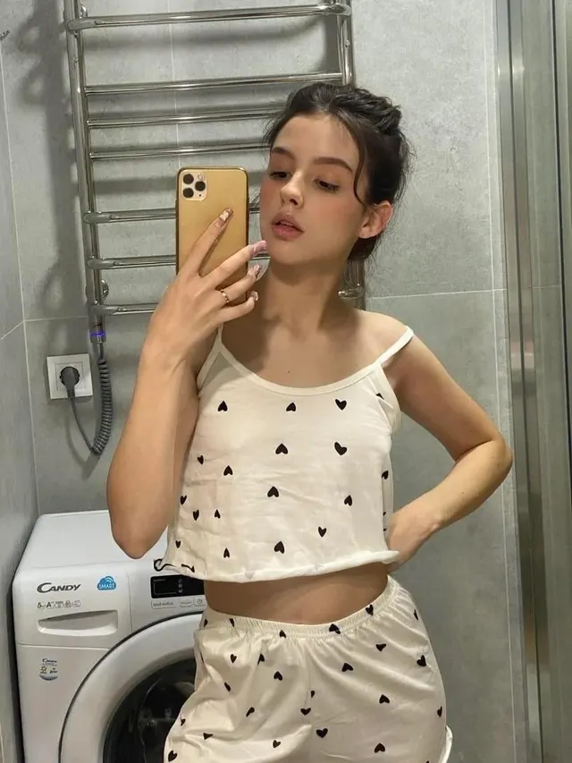 What's your reaction when I lift my top and show you my tiny tits?