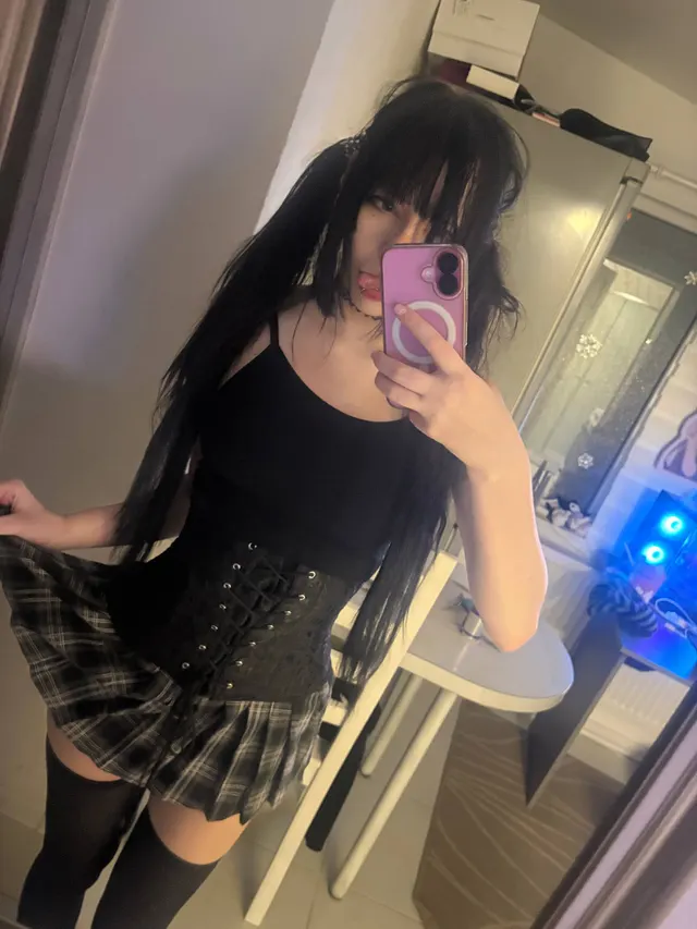 me on our date vs when we get home