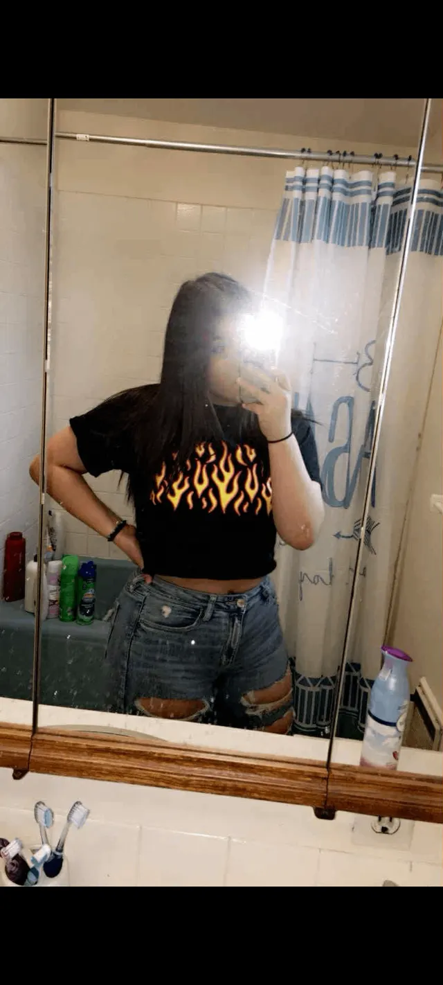 (22F) A car stuffing nearly gone wrong + gaining weight in 2026